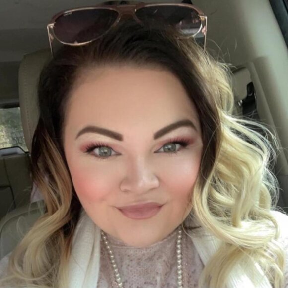 Meet your Posher, Kelsay - Picture 1 of 1